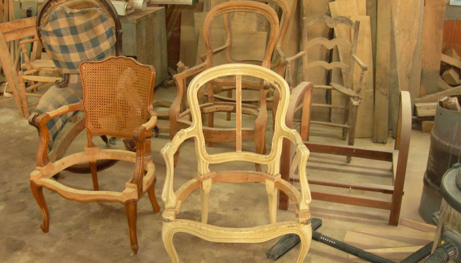 Restauration de meubles anciens